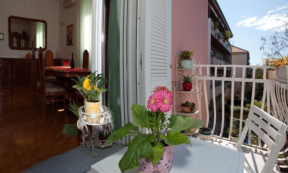 Cro Jet Set Apartments Split Exterior photo